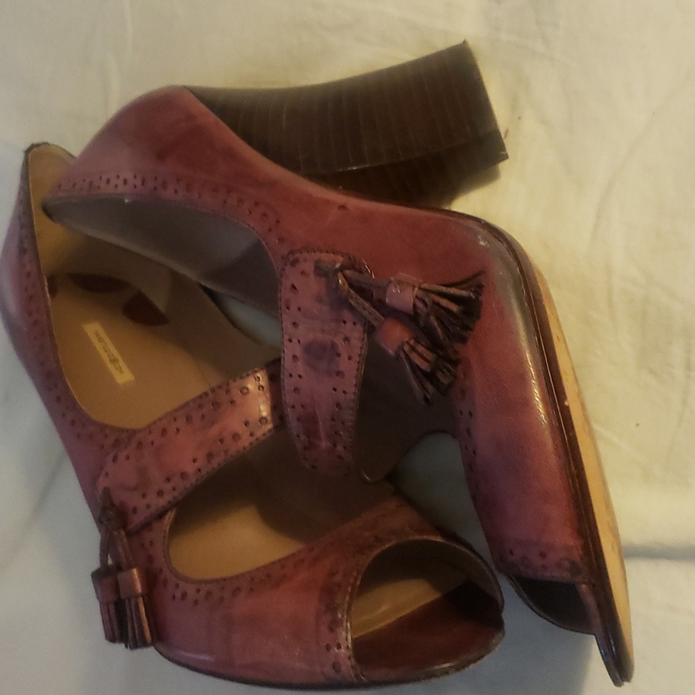 Opened toe pumps - Picture 2 of 3